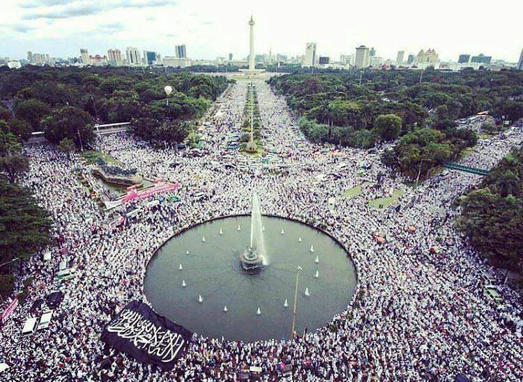 monas